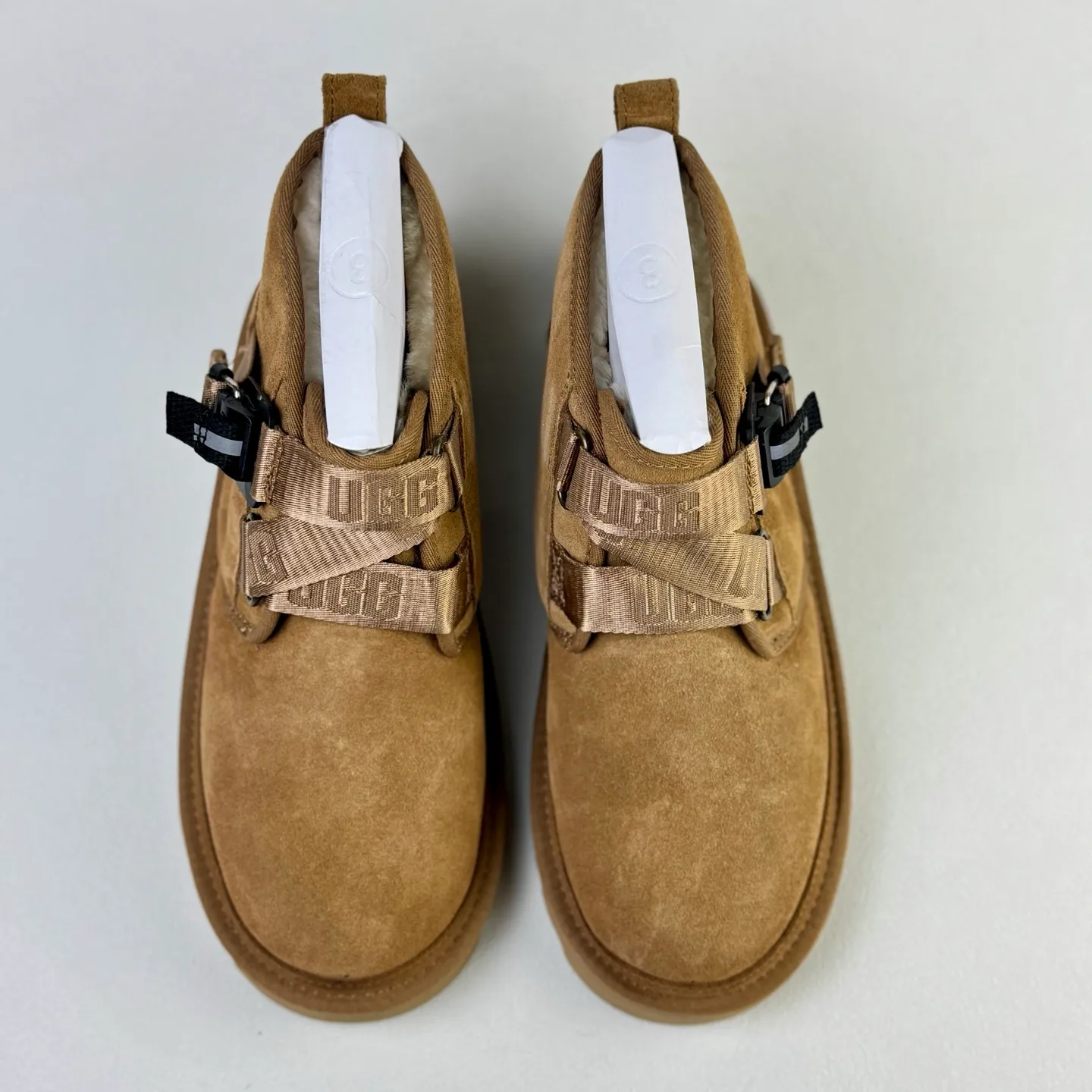 Local 💰600 Guangzhou top version Pay attention to differentiate the market. UGG classic series is renewed. Quick buckle straps inject functional style into Newm. Refresh the street style with UGG Asia Pacific spokesperson Wang Yibo! Size 39 40 41 42 43 44#